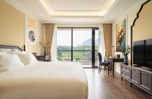 Kim Boi Resort | Venusgiti Hot Spring Resort & Spa