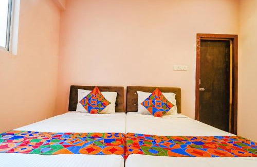 Vadapalani Hotel | Via Earth- Nr Vadapalani Murugan Temple, Vadapalani