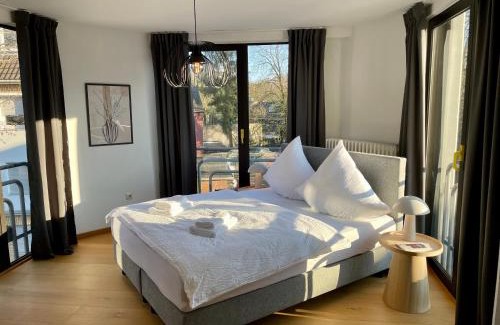 Gladbach Apartment | VIBE Altstadt Apartments - Zentral - Sonnig - Voll ausgestattet