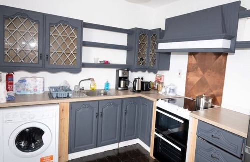 Youghal Cottage | Views of Youghal Bay, 300 Meters to the Beach