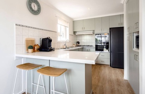 Clifton Springs Apartment | Views on the Avenue - Clifton Springs