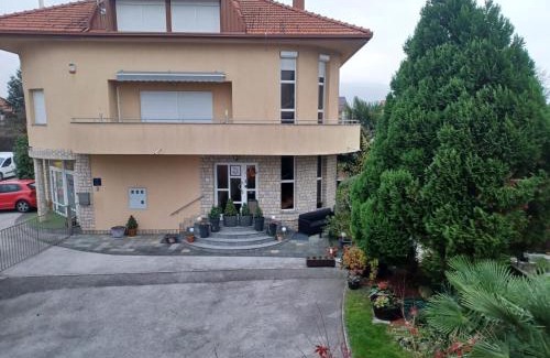 Zapresic Villa | Vila Ava