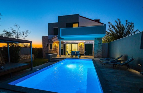 Zrce Villa | Vila Dana & Thalia - Private pool