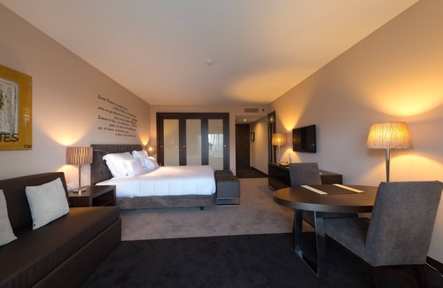 Paco De Arcos Hotel | Vila Gale Collection Palacio dos Arcos Hotel