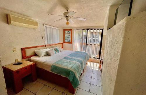 Tampico Villa | Villa #6 de 5 habitaciones, con vista directa a la Laguna de Chairel