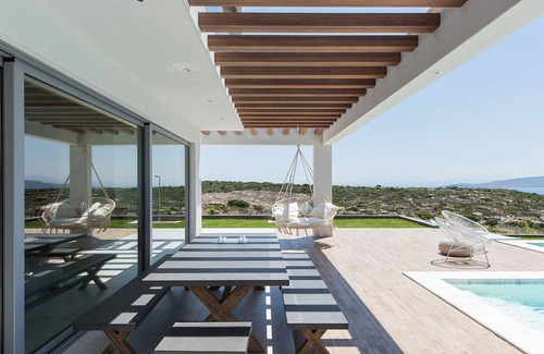 Akrotiri Villa | Villa Alas