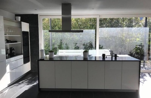 Ruetli House | Villa am See 2/Beach House