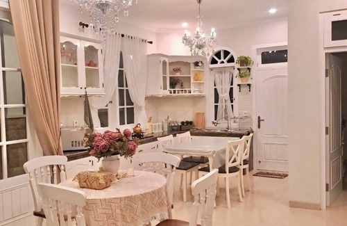 Hargomulyo Villa | Villa amira syariah