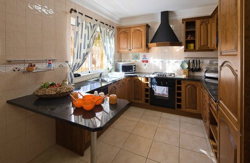 Guia Villa | Villa Ana, a lovely 3 Bedrooms, 3 Bathrooms Perfectly Located, Great Value, Low Budget Villa holiday