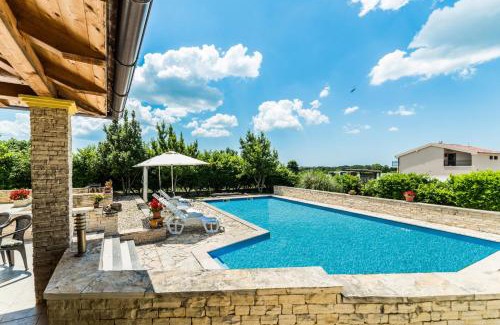 Lovinac Villa | Villa Ana with large pool