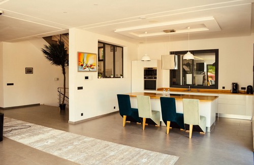 Menara House | Villa Arabic House Pool & SPA