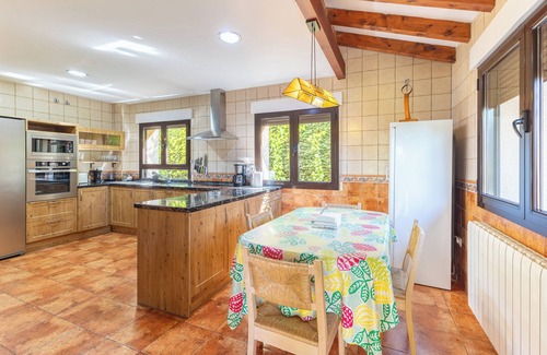 La Losa Villa | Villa 'Arboleda' with Mountain View, Private Pool and Wi-Fi