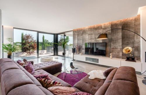 Farini Villa | Villa Aria Visnjan in Central Istria for 12 people - pet friendly with wellness & sea view