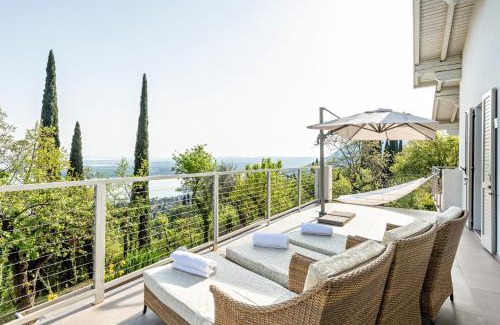 Gardone Riviera Villa | Villa Artista