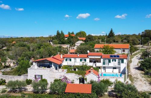 Benkovac Villa | Villa Asteralis