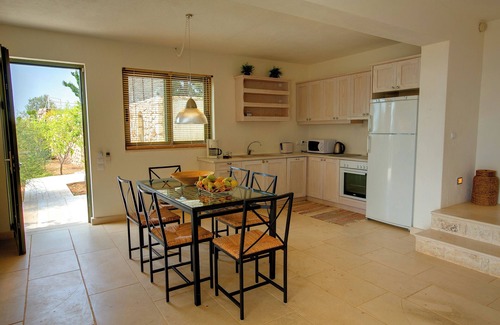 Karavados Villa | Villa 'Asterias Ideales Resort' with Sea View, Wi-Fi and Air Conditioning