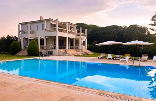 Pyrgos Villa | Villa Astoria