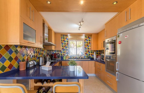 Salobrena Villa | Villa Aura is a sunny family villa with a breathtaking view