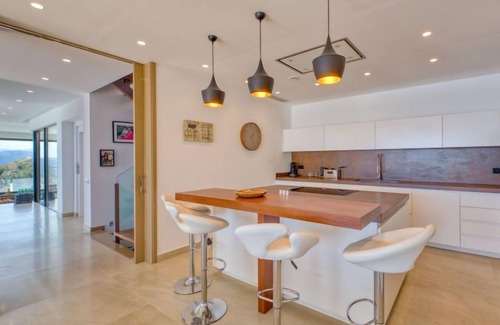 Aduanas House | Villa Bali Infinity by Interhome