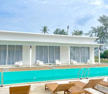 Kampung Telaga Putat Resort | Villa Bari Loft