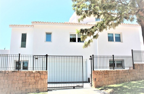 Torrequebrada Villa | Villa Benalmadena with sauna and heated pool.