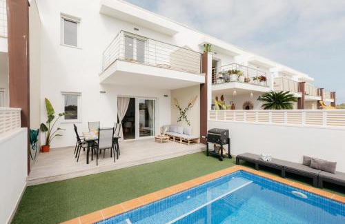 Vergel House | Villa Brisamaré I Private Pool I Free parking