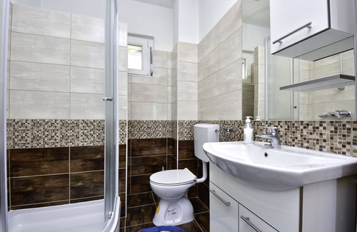 Tinj House | Villa "Brmbo"