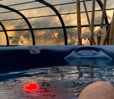 Los Angeles de San Rafael Villa | Villa con Jacuzzi exterior y Piscina cubiertos