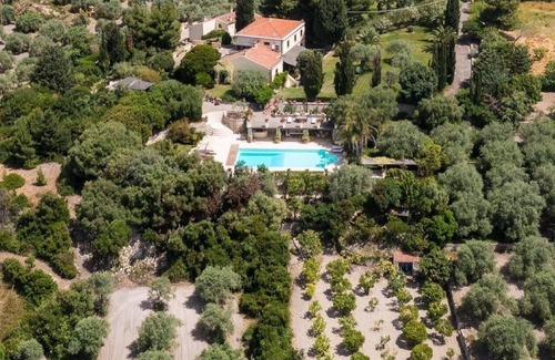 Bosa Villa | Villa Calmedia