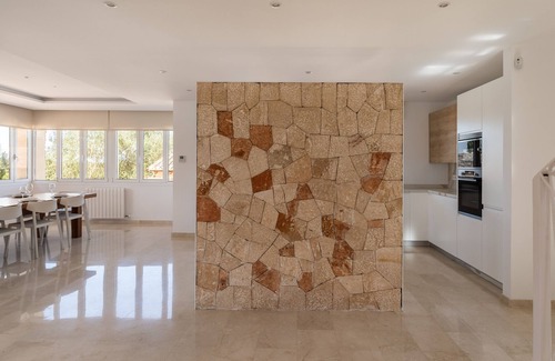 l'Aranjassa Villa | Villa 'Can Luciana' with Private Pool, Wi-Fi, and Air Conditioning