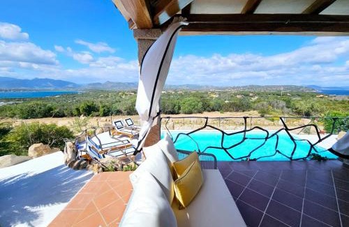 San Teodoro Villa | Villa Capo Coda Cavallo piscina privata