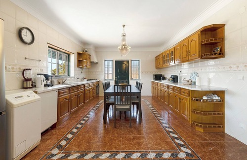 Magoito Villa | Villa "Casa Waardal" with Sea View, Private Pool & Wi-Fi