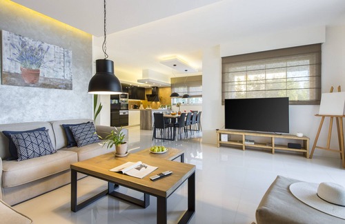 Viskovici Villa | Villa Casta Diva near Labin - Rabac with sea view and wellness