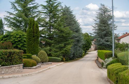 Heki Villa | Villa Castanea