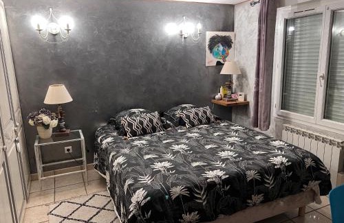 Valencin Bed & Breakfast | Villa Chapulay