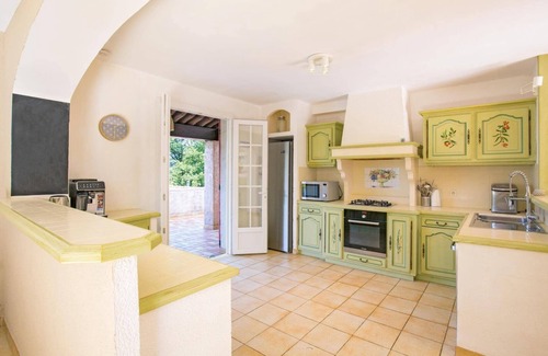 Draguignan Villa | Villa Colombes by Villa Plus