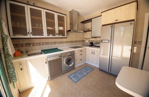 Las Jaras Villa | Villa con chimenea, barbacoa y vistas panorámicas.