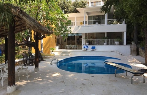 Farallon Villa | Villa Covadonga