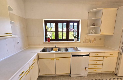 Fonte de Sesimbra Villa | Villa de Charme 200 M2, Grande Piscine, Sesimbra, 4 Chambres, 1800 M2 de Jardin