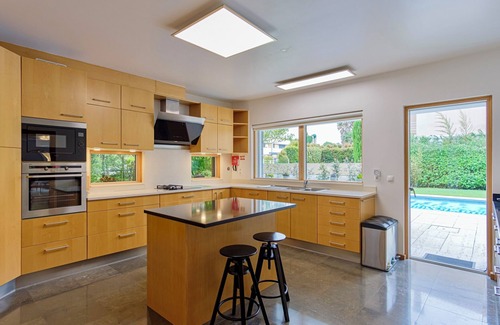 Sao Pedro de Penaferrim Villa | Villa da Penha by refuge® holiday homes