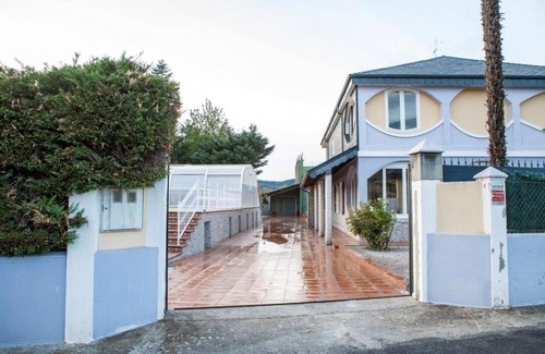 Corullon Villa | VILLA DAVID