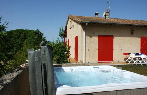 Auterive Villa | Villa de 3 chambres avec piscine privee jacuzzi et jardin clos a Auterive