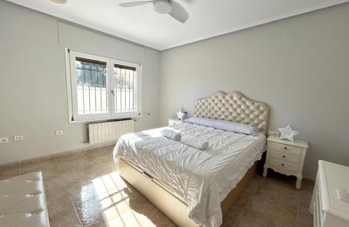 L'Albufereta Villa | Villa de lujo al lado del mar, piscina, garaje wifi, AACC