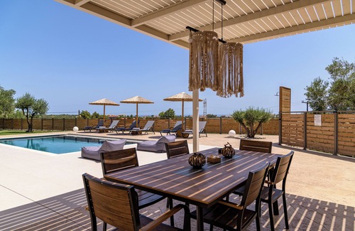 Alykes Villa | Villa Del Norte