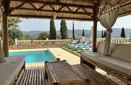 Bormes-Les-Mimosas Apartment | Villa des Cyprès high comfort secure parking, quiet in Bormes les Mimosas
