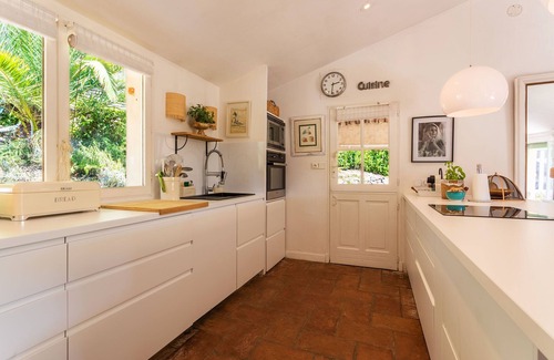 Tourrettes-sur-Loup Villa | VILLA DES PARFUMS VI4382 By RIVIERA HOLIDAY HOMES