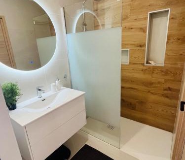 Seyssel Villa | Villa design avec jardin et espaces lumineux