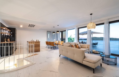 Prizba Villa | Villa Desire - Three Bedroom Villa with Pool and Sea View