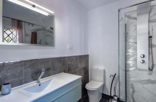 Urbanizacion Hacienda las Chapas Villa | Villa Domus Vesta