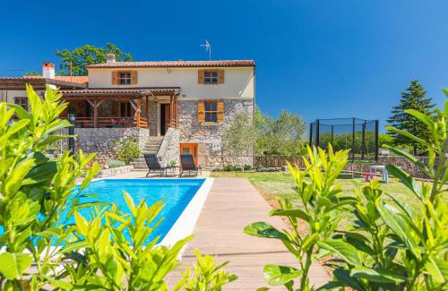 Gostinjac Villa | Villa Dora - family house with saltwater pool in Gostinjac, Krk Island